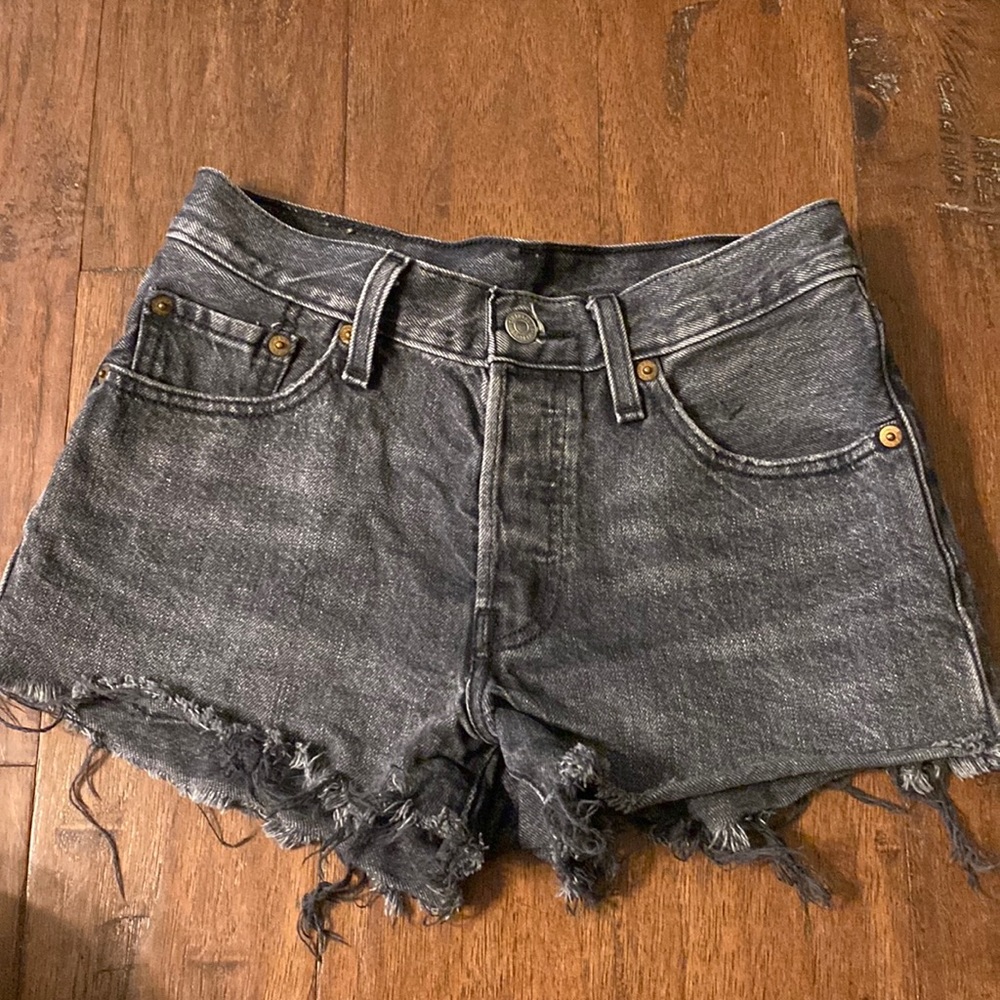 Levi’s shorts 501